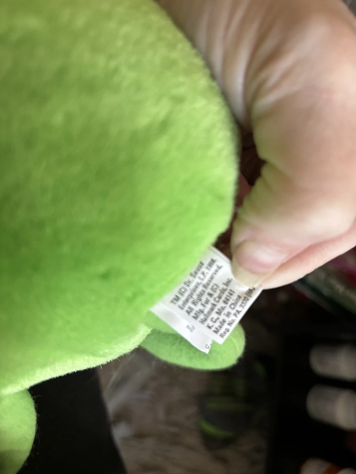 Плюшевая игрушка-гринч Hallmark Dr. Dr. Suess 16 дюймов в рождественском костюме Санты с карманами - Изображение 3 из 3