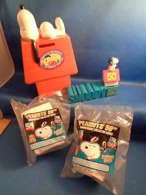 PEANUTS - SNOOPY 1966 CHEX PARTY MIX BANK (1) + PEANUTS 50th 'KIDS MEAL' TOYS