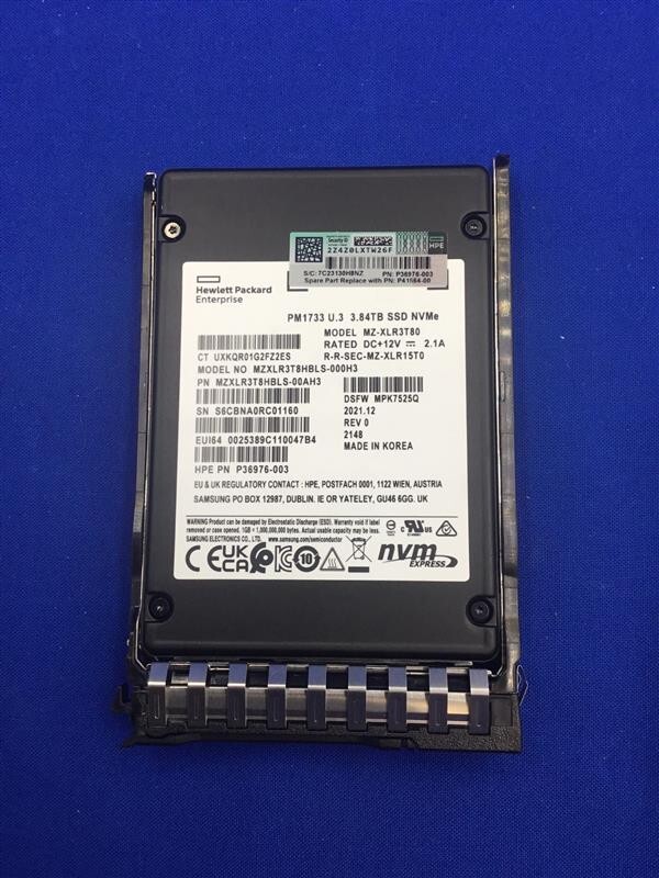 匿名配送☆HP 15-BS000 Corei3 8GB SSD 256GB HPE 3.84TB NVMe SFF BC 2.5