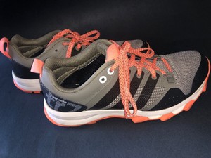 tenis adidas feminino para trilha