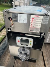 MULTI-FLAVOR FROZEN BEVERAGE DISPENSER-TALL TOP OPEN DOOR WITH LIGHT