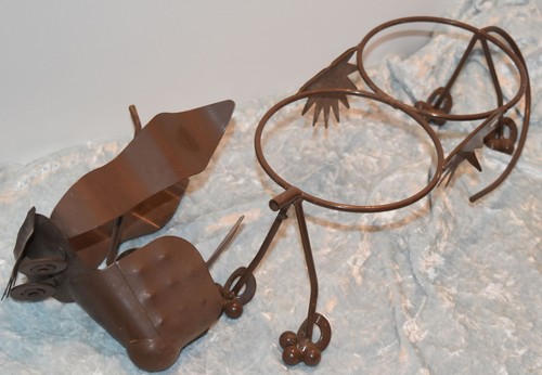 Fun Metal Frame Dog dish Holder off the Floor - Picture 4 of 8