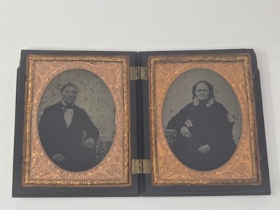 Antique Man & Wife Double Daguerreotype Gutta Percha Case With Relief Scene