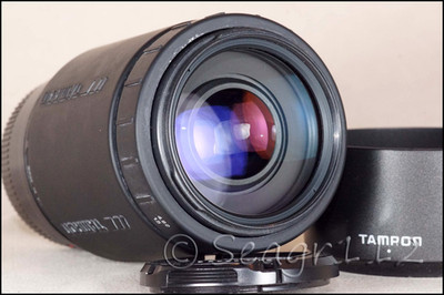 Tamron LD 70-300mm f/4-5.6 Telephoto Zoom Lens (Sony Alpha) - Mint Minus
