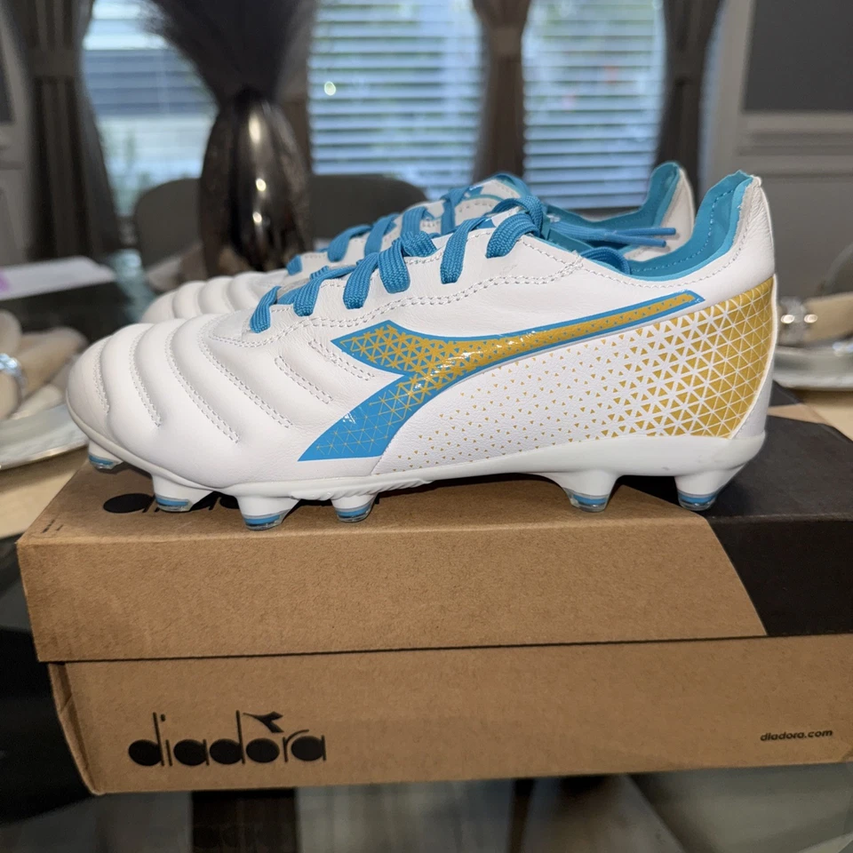 Botines de fútbol Diadora Brasil Elite talla LT W LP 12 talla 6,5 para mujer precio de venta sugerido por el fabricante 90 USD Foto 2 de 4