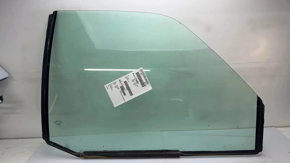 1988-1999 CHEVY PICKUP 1500 Front Door Glass/window Chevrolet Right - Image 2 of 4