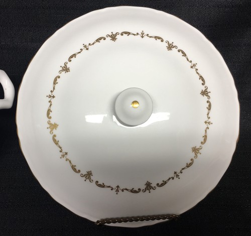 Royal Worcester Gold Chantilly Round Covered Serving Bowl - Picture 5 of 6