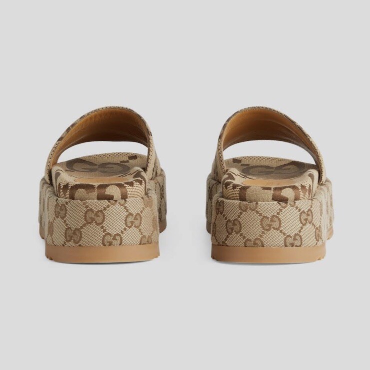 GUCCI アンジェリーナ GG プラットフォームスライド ベージュ Gucci Womens Angelina Maxi GG Platform Slide Sandals- Beige