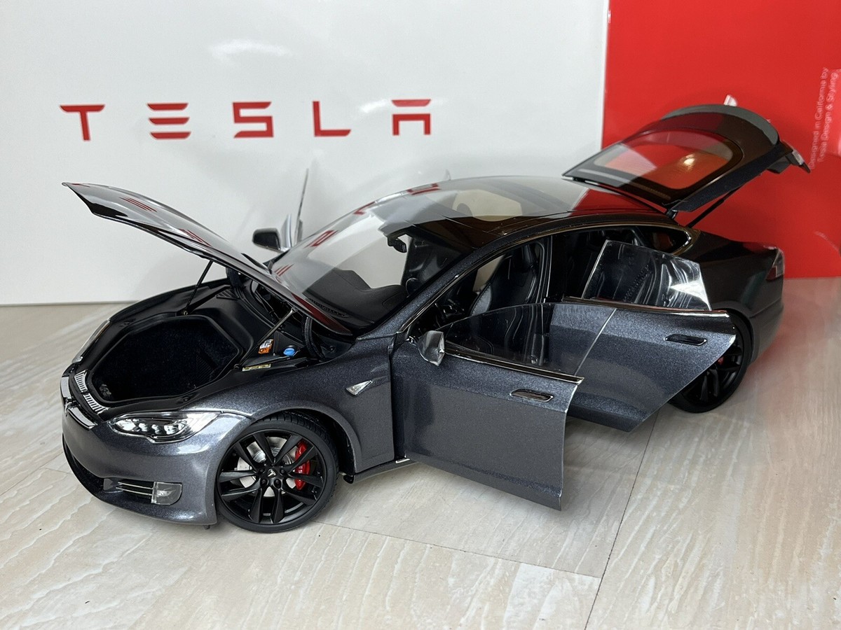 🇺🇦 1:18 Tesla Model S P100D Space Grey Black Diecast 1/18 75D