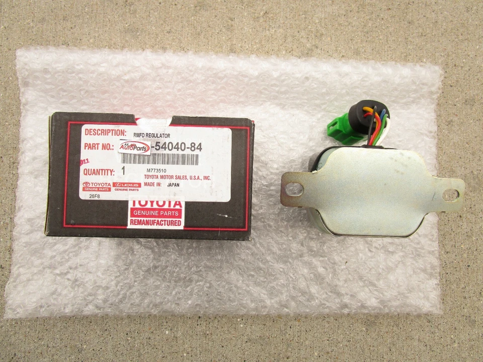 SE ADAPTA A: 76 - 81 TOYOTA COROLLA 12V REGULADOR IC VOLTAJE OEM NUEVO Foto 4 de 4