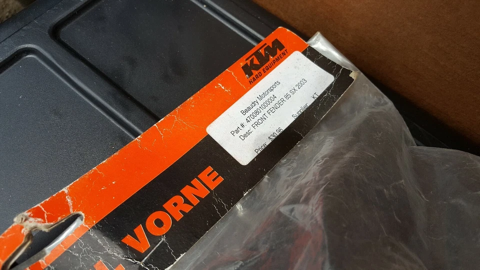 Guardabarros delantero KTM 2003 SX 85 naranja 4700801000004 Foto 2 de 2