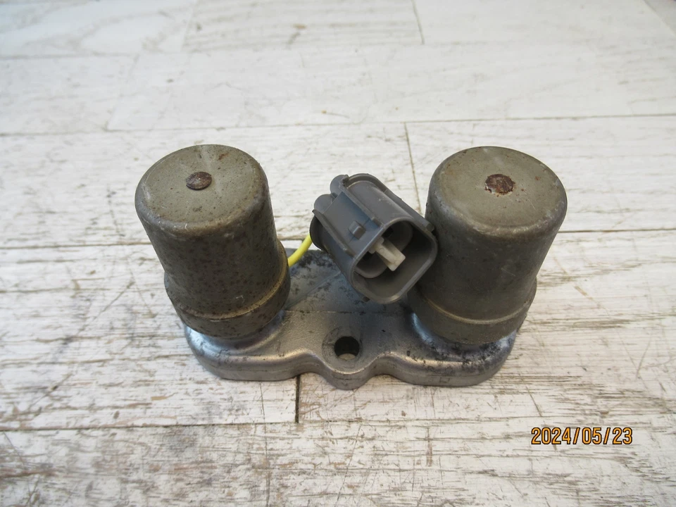 Honda Civic Transmission Torque Converter Clutch Control Lock-Up Solenoid Upper - Изображение 3 из 4