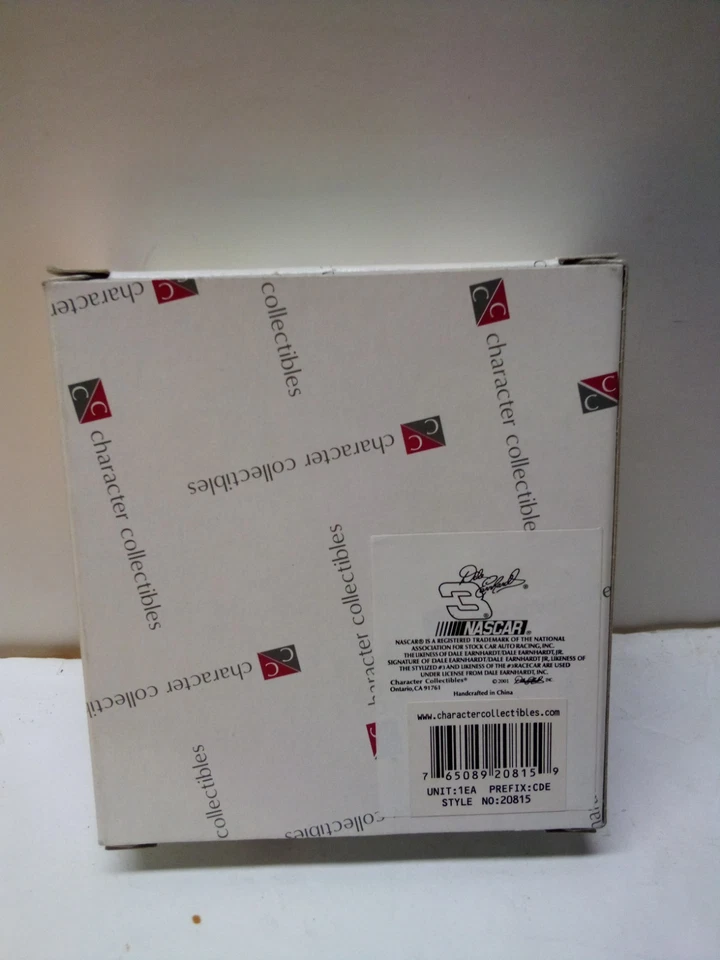 Dale Earnhardt Sr. #3 NASCAR 复古收藏品纪念品套装 — 第 3/4 张图片
