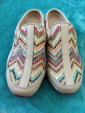 Easy Spirit Women's Traveltime Slip-On Mules Raffia Multi Chevron Size 8M