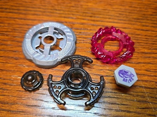 Rock Aries ED145B Beyblade Hasbro Metal Fusion BB-45 Aufkleber mit Launcher Tool - Bild 5 von 7