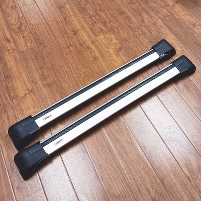 Pair Thule AeroBlade Edge 7602 Flush or Fixed Mount Rack (2-Bars) - Med - Silver