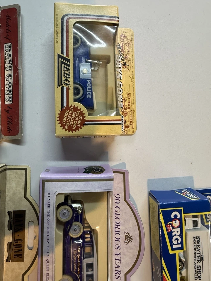 Corgi / Lledo Diecast Vehículos Promocionales Lote de Trabajo Diecast Model Cars / Furgonetas Etc Foto 3 de 4