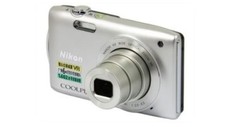 Nikon COOLPIX S3300 Digital Camera w Battery Charger 85-90 New w/English Gift