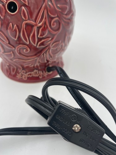 Scentsy Plug-In Wax Warmer Burgundy Floral Design 25W Electric Melter 2010 - Picture 2 of 5