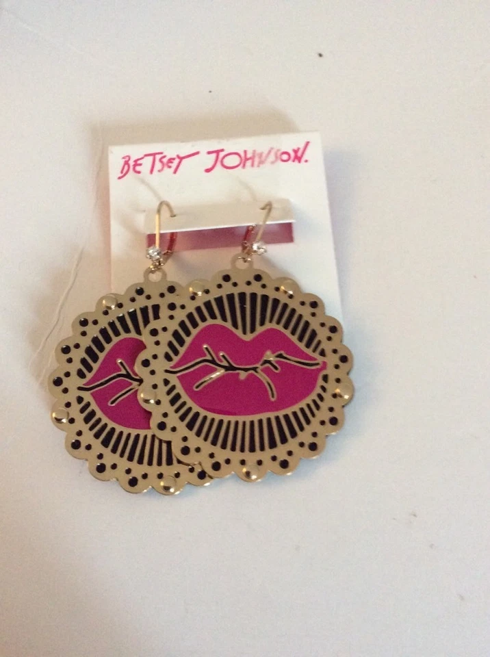 $45 DE COLECCIÓN BETSEY JOHNSON* "GRABADO FOTOGRÁFICO" Labios*Pendientes colgantes imitación cuero sujetador 6 Foto 4 de 4