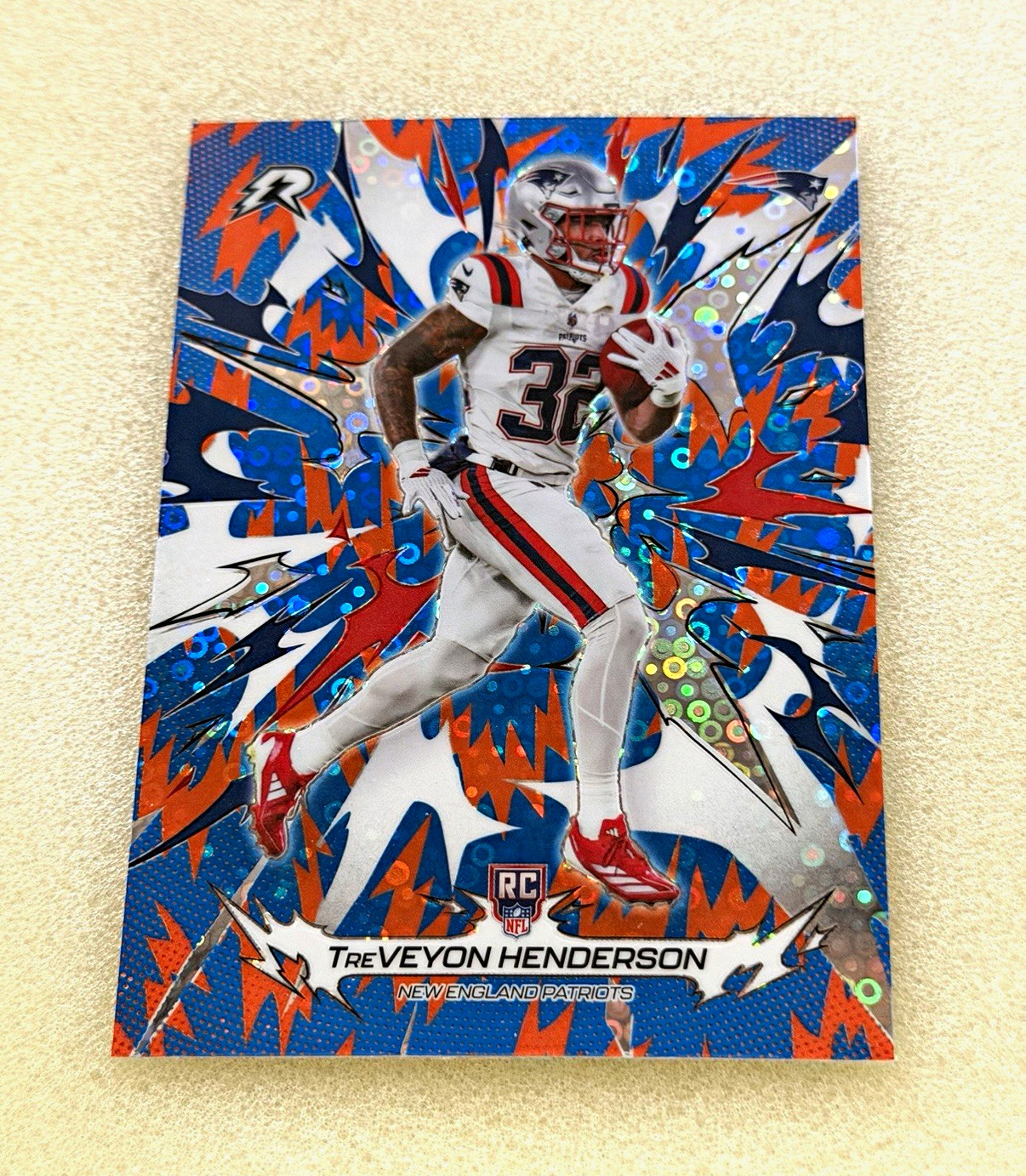 2025 Topps Resurgence Paralell TreVeyon Henderson Patriots RC #36 Blue