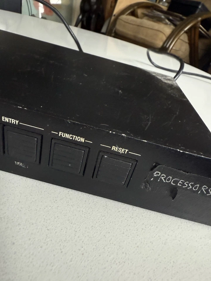 Digital Music Corp DMC MX-8 Midi Patch Bay Prozessor - Bild 2 von 4