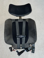 Wayb Pico Portable Car Seat - Color Earth - with Munchkin Seat Protector