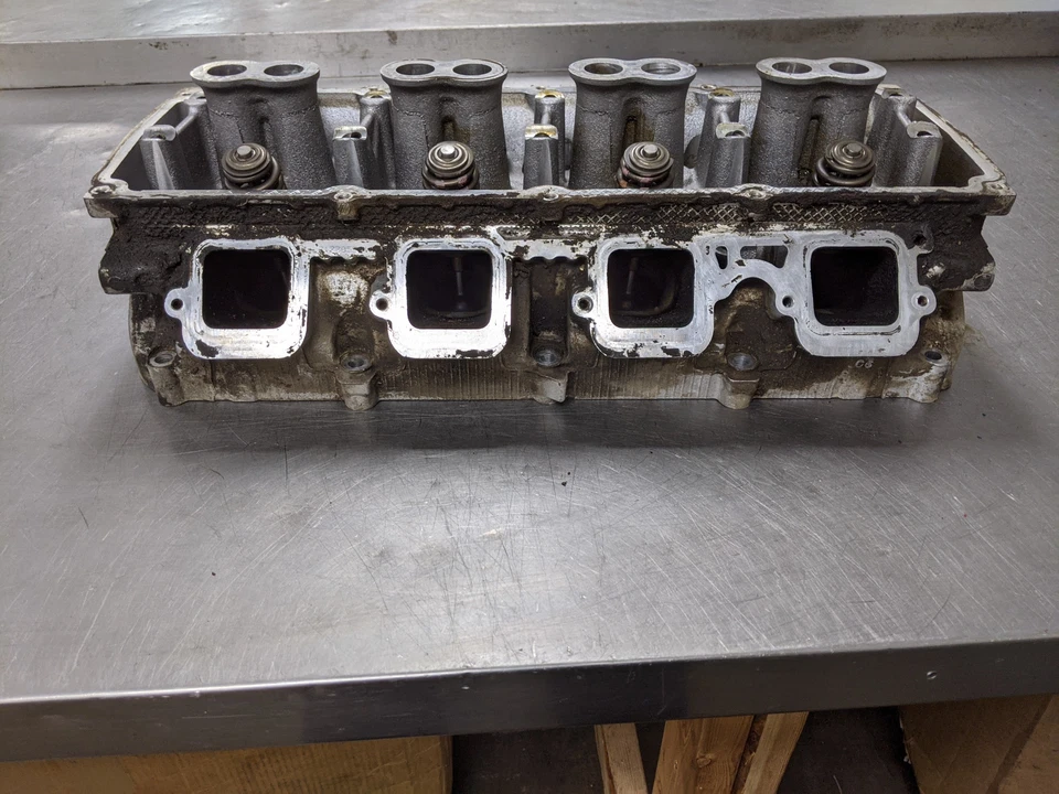 Culata derecha para 11-15 Ram 1500 5.7 53021616DE Hemi lado pasajero Foto 3 de 4