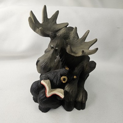 Big Sky Carvers Bear Foots Mooses Reading Tall Tales w Bear Figurine Lodge