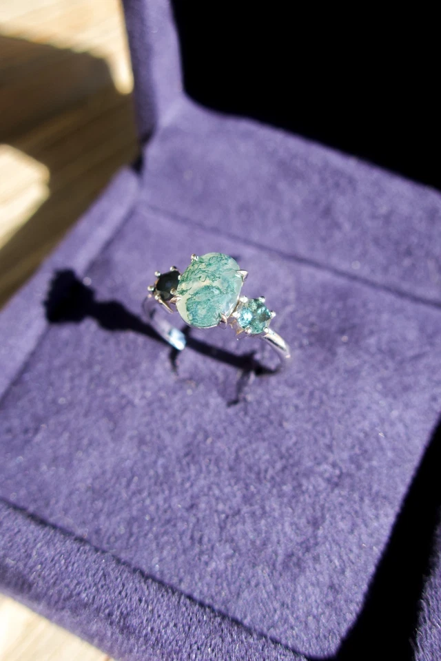 Anillo Moss Ágata y Zafiro Oro Blanco 14K Talla 5 Capucinne Foto 2 de 4