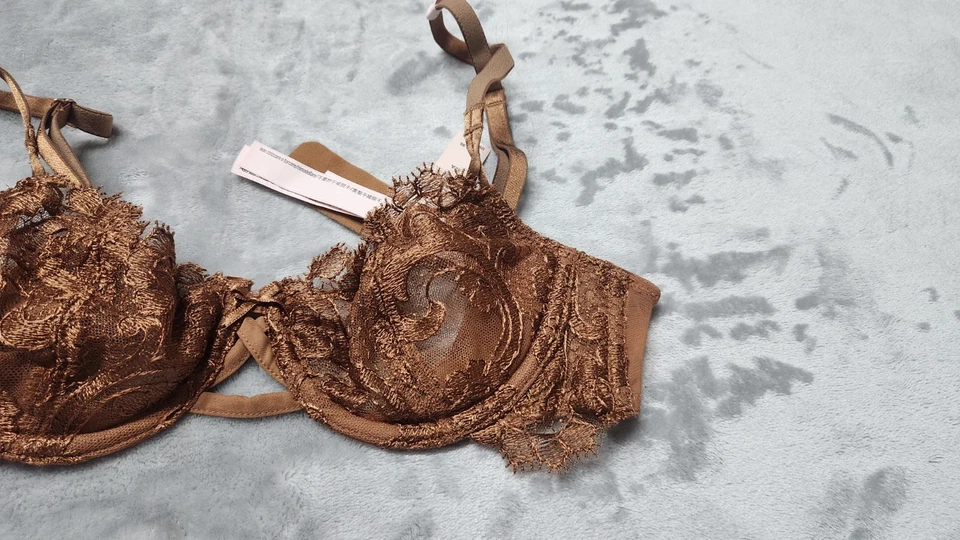 Nuevo con etiquetas Sujetador Victoria's Secret 32A Marrón Malvado Sin Forro Boho Floral Bordado Foto 2 de 4