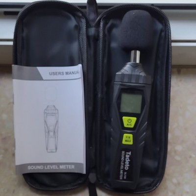 Tadeto Sound Level Meter Schallpegelmesser mit Etui/Tasche & Bedienungsanleitung