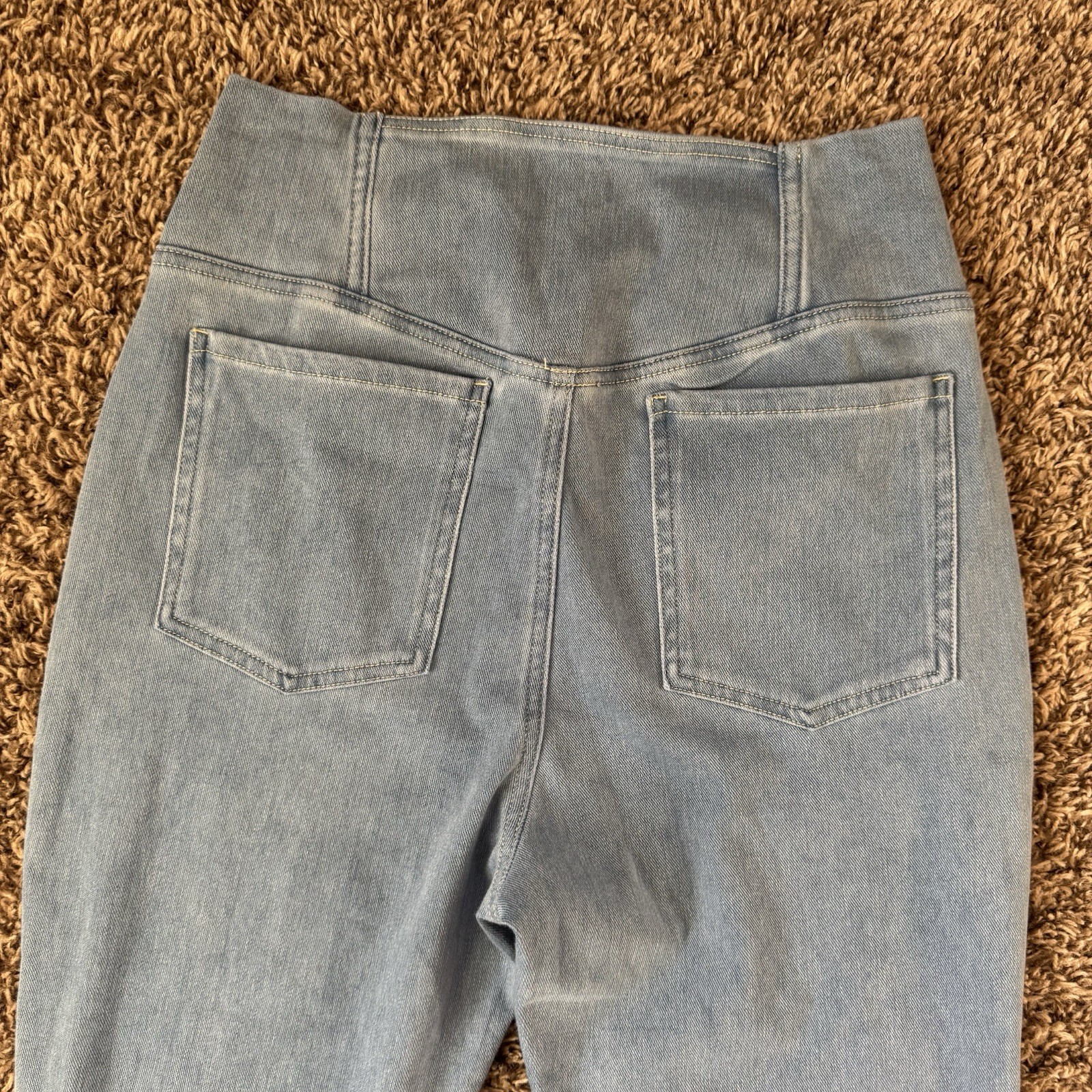 Halara Flex Mediumhigh waisted crossover pocket l… - image 6