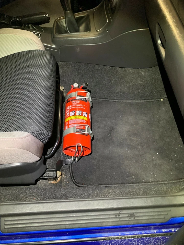 Support de support d'extincteur pour Subaru Impreza WRX STI GD / GG - Image 3 of 4