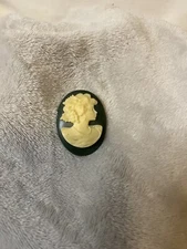 Cream On Green Unmounted Cameo