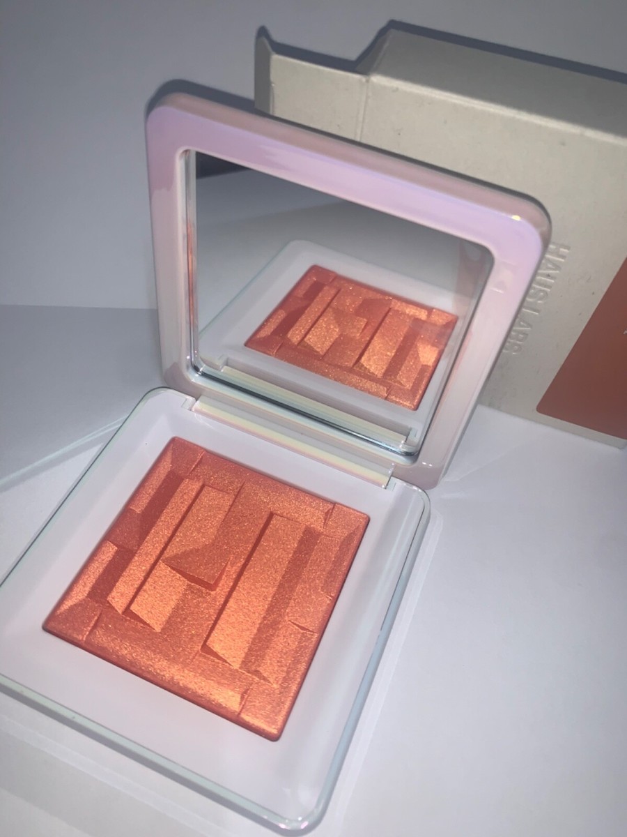 HAUS LABS BY LADY GAGA Bio-Radiant- Powder Highlighter Fire Opal