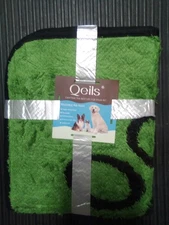 2 Qeils Reusable Dog Pee Pads - Super Absorbent, Eco-Friendly & Stylish Green 