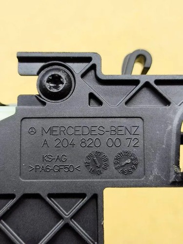 MERCEDES-BENZ E Coupe C207 Tankverschluss A2048200072 2.20 Diesel 2011 33113839