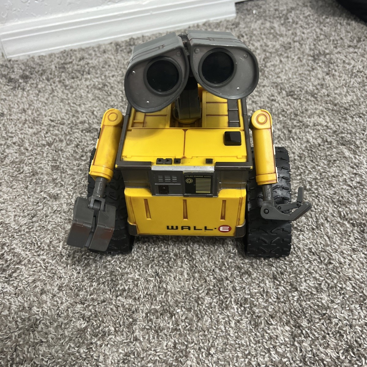 Wall-E U-Command Thinkway Disney Pixar RC No Remote Control