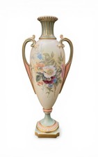 Royal Worcester porcelain vase, Blush Ivory, c. 1900.