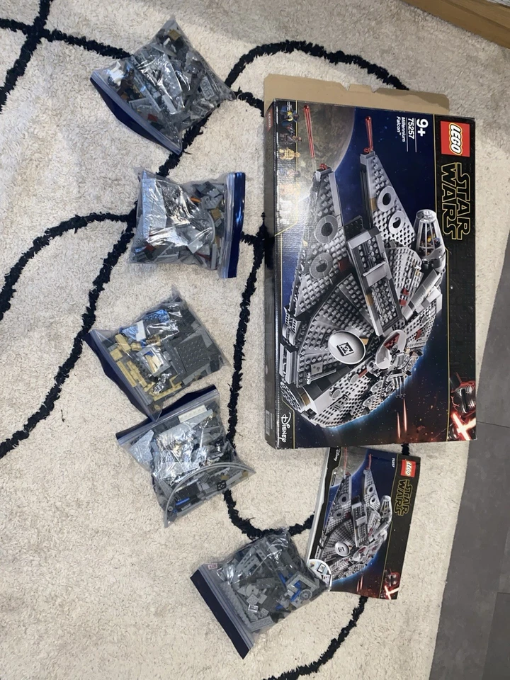 LEGO Star Wars 75257 Millennium Falcon, foto 2 de 4