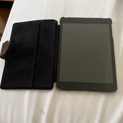 Apple iPad mini 64 · 64GB · Wi-Fi