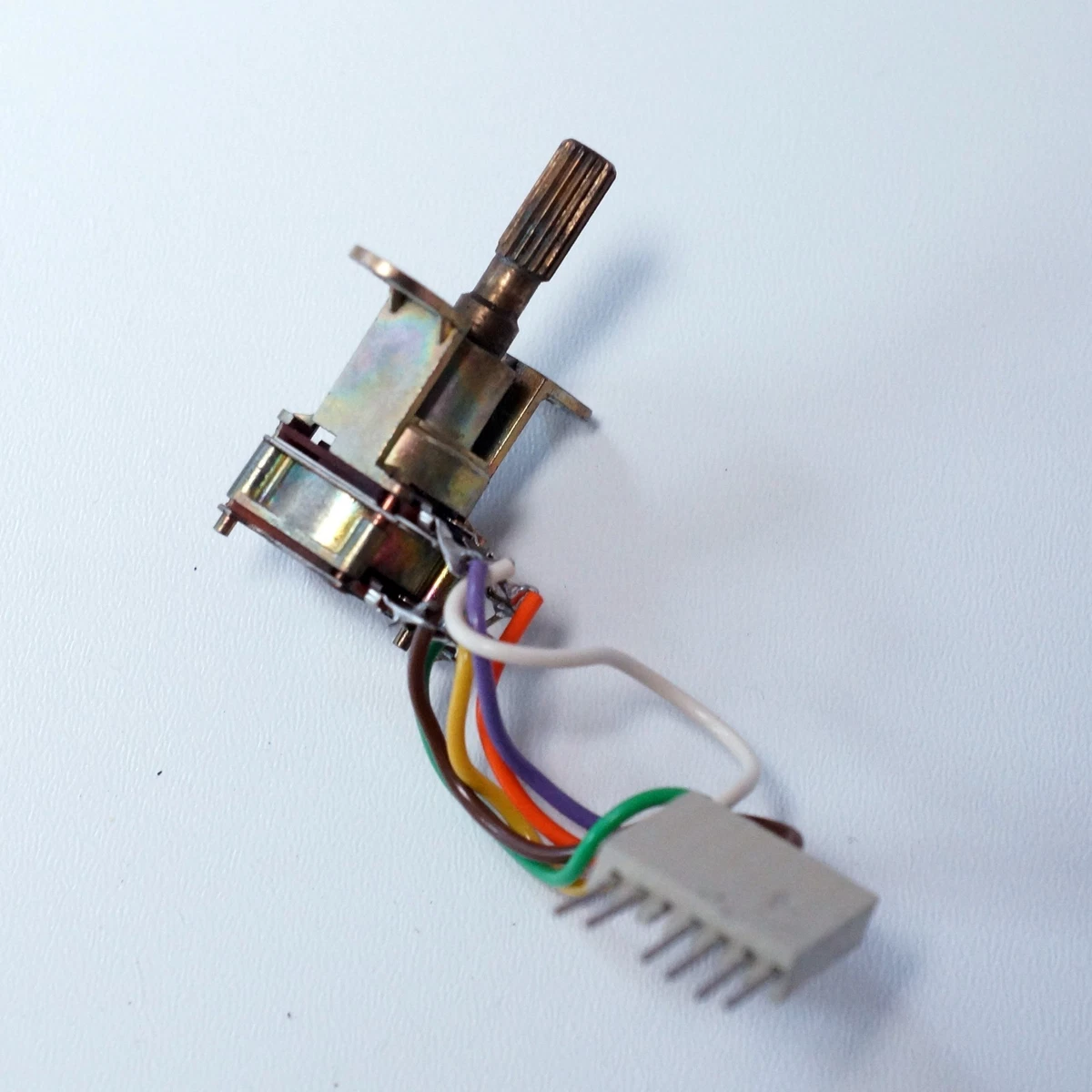 Potenciómetro regulador de equilibrio Revox B750 1.178.090.01