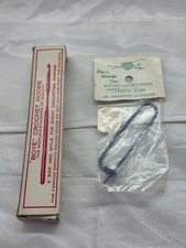 Vintage "BOYE" Combination Hooked Rug And Punch Embroidery Needle W/ 4 Needles 
