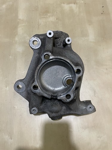 Achsschenkel vorne Rechts BMW E81 E87 E90 E91 E92 Radnabe Schwenklager 6764444