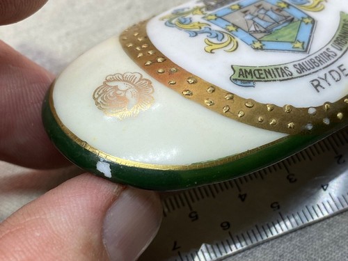 Original Victorian Crested China Ware Ornament / Lid - RYDE - Isle of Wight - Picture 10 of 12