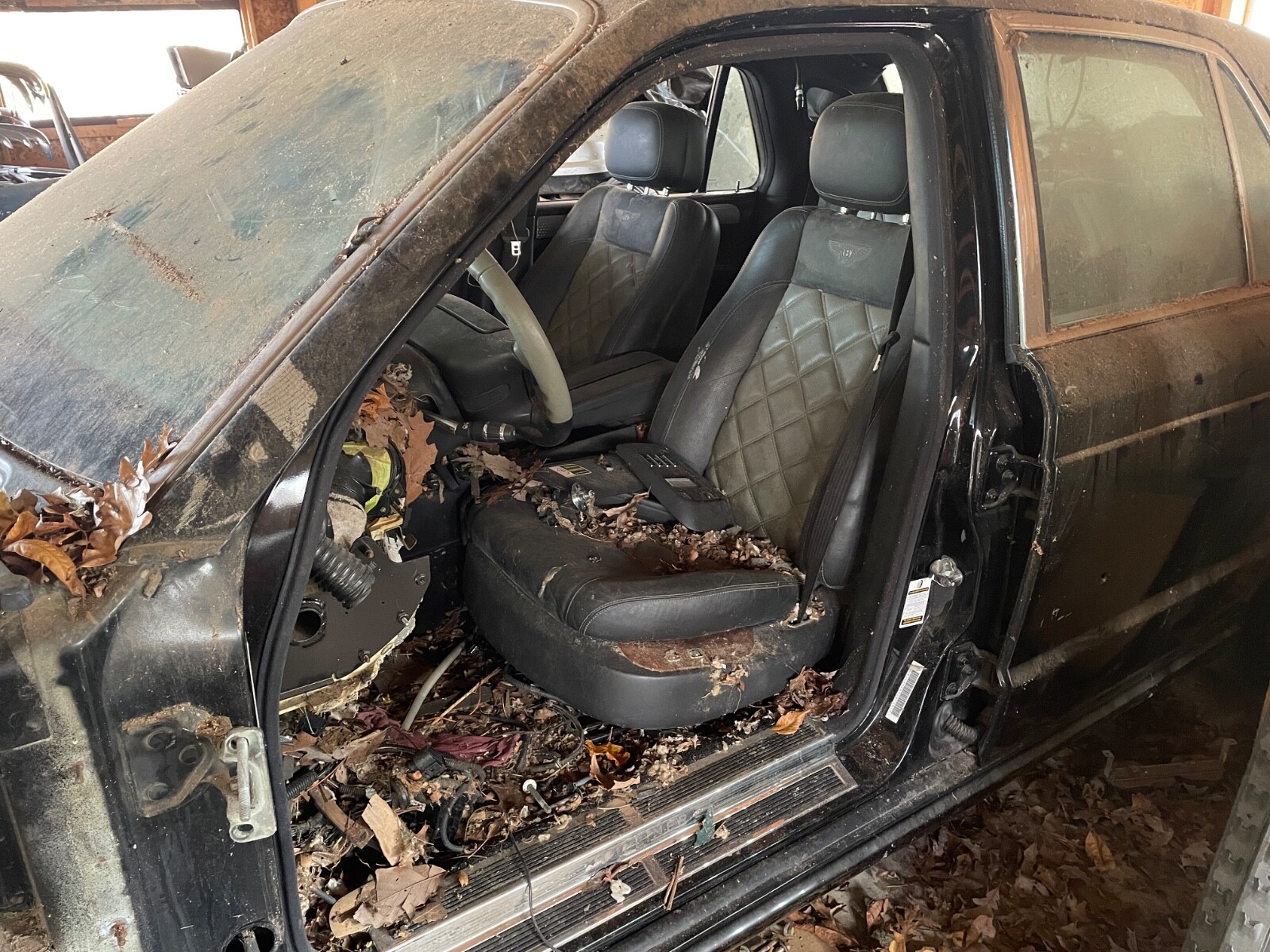 BENTLEY ARNAGE POWER SEAT MOTOR ROLLS ROYCE SERAPH. WE ARE PARTING OUT 12 ARNAGE