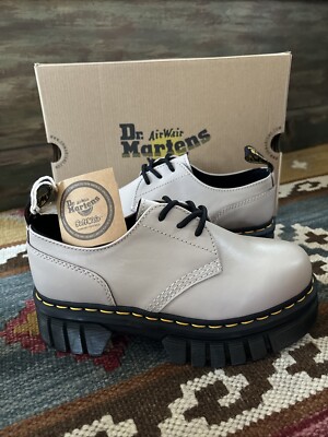 Doc Dr Martens Audrick 3 Eye Oxfords Shoes Vintage Taupe Womens Sz 8 Nappa Lux
