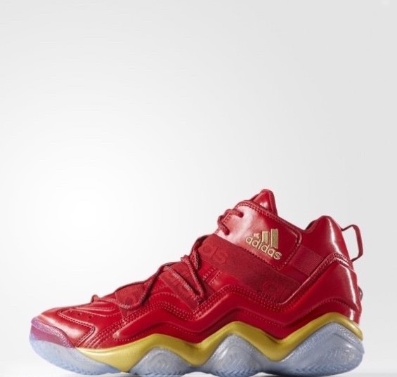 adidas avenger trainers