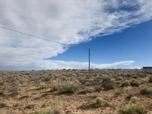 20 ACRES~NORTHERN ARIZONA LAND!~WATER, SEPTIC, HORSE STABLE, POWER, PHONE!